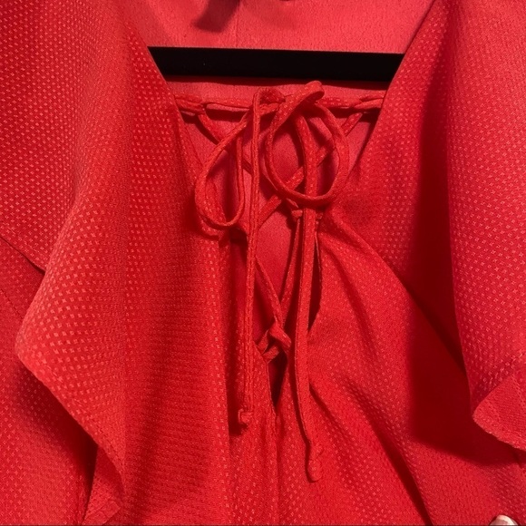 Express Dress Women’s Size 4 Coral Flutter Sleeve Dress - Picture 3 of 11